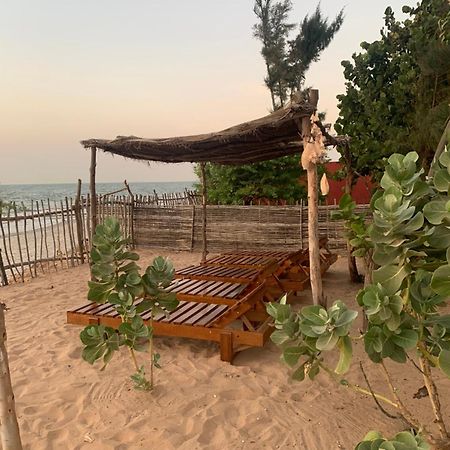 Case Beach Ngalou Sessene Exterior foto
