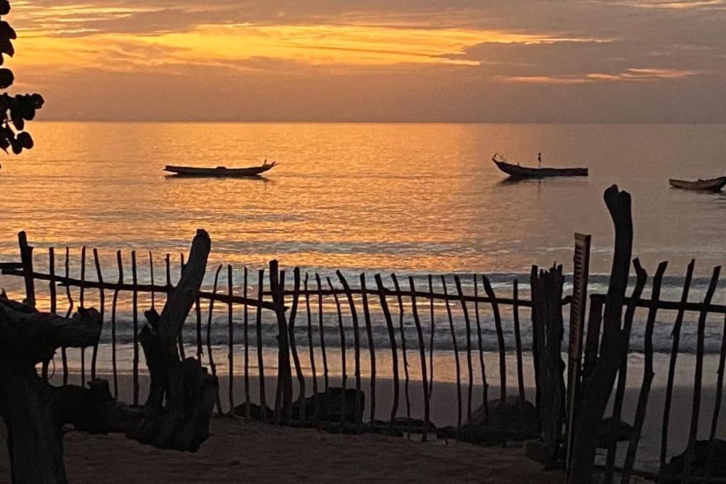 Case Beach Ngalou Sessene Exterior foto